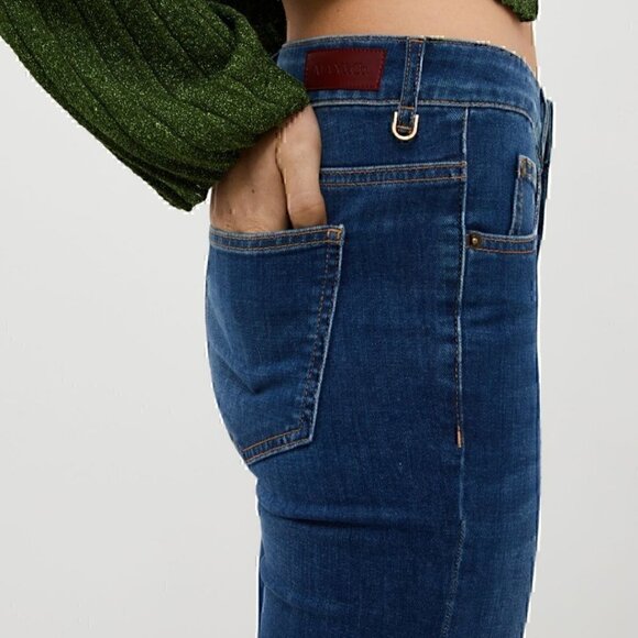 Max&Co Mid Rise Bootcut Jeans - Color Midnight Blue - Size 28 - Picture 2 of 8